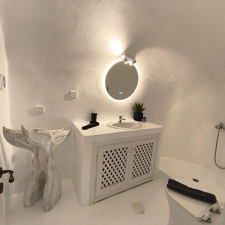 The Magic Luxury Cave Suites Vothon Exterior photo
