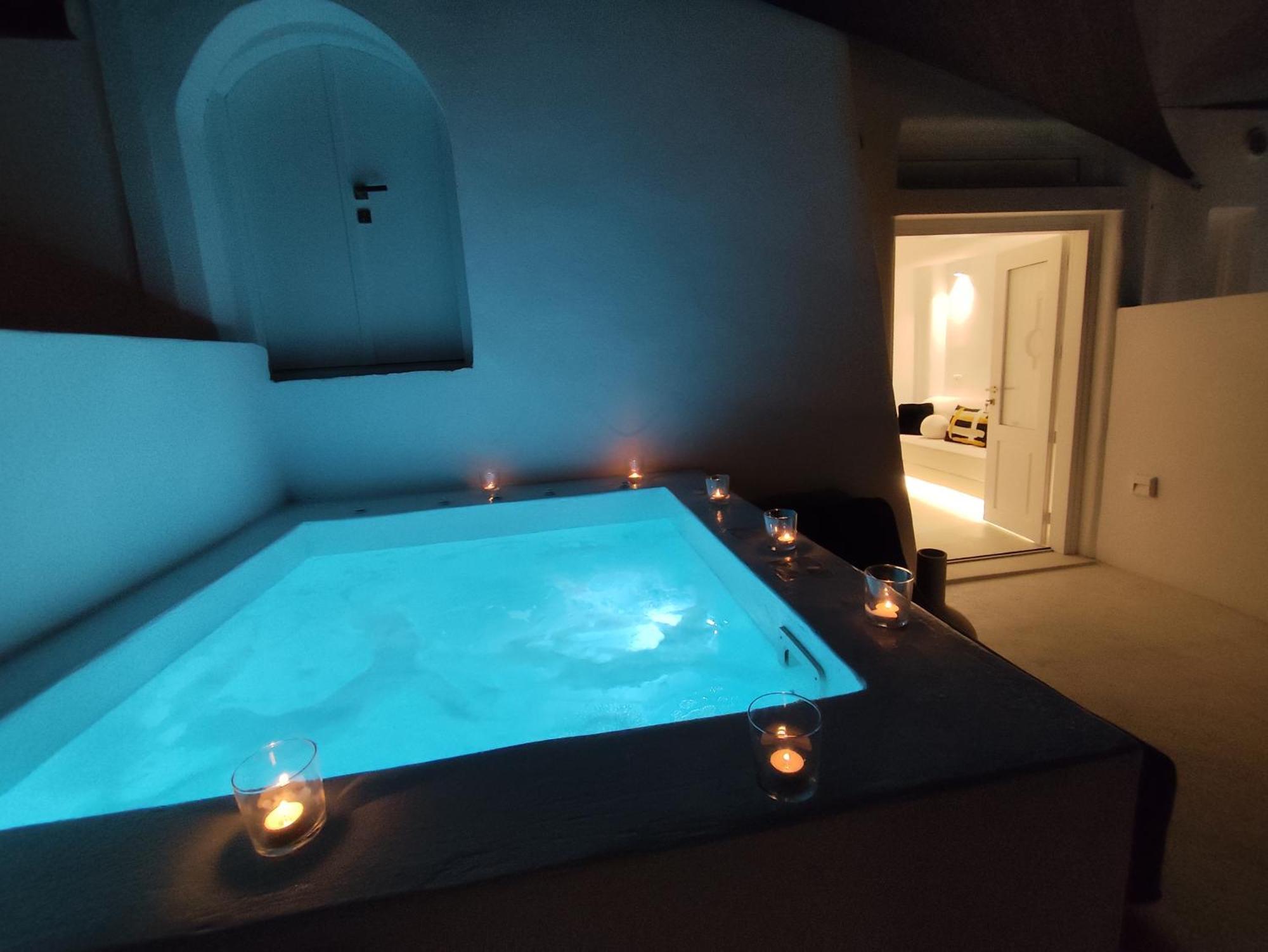 The Magic Luxury Cave Suites Vothon Exterior photo