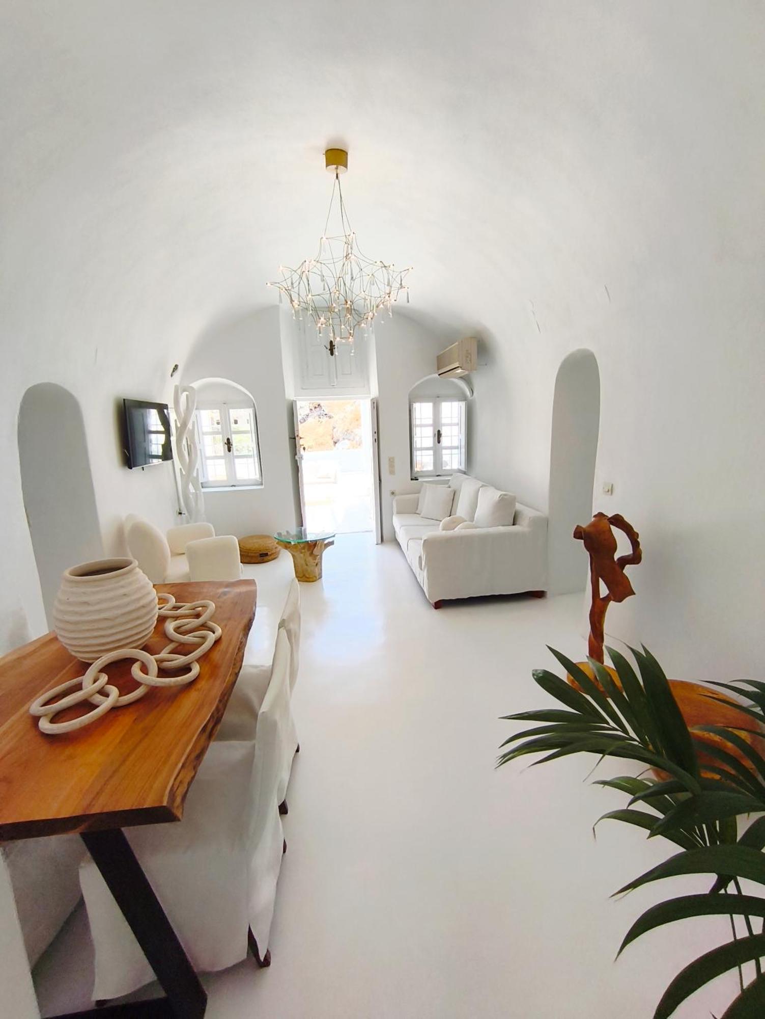 The Magic Luxury Cave Suites Vothon Exterior photo
